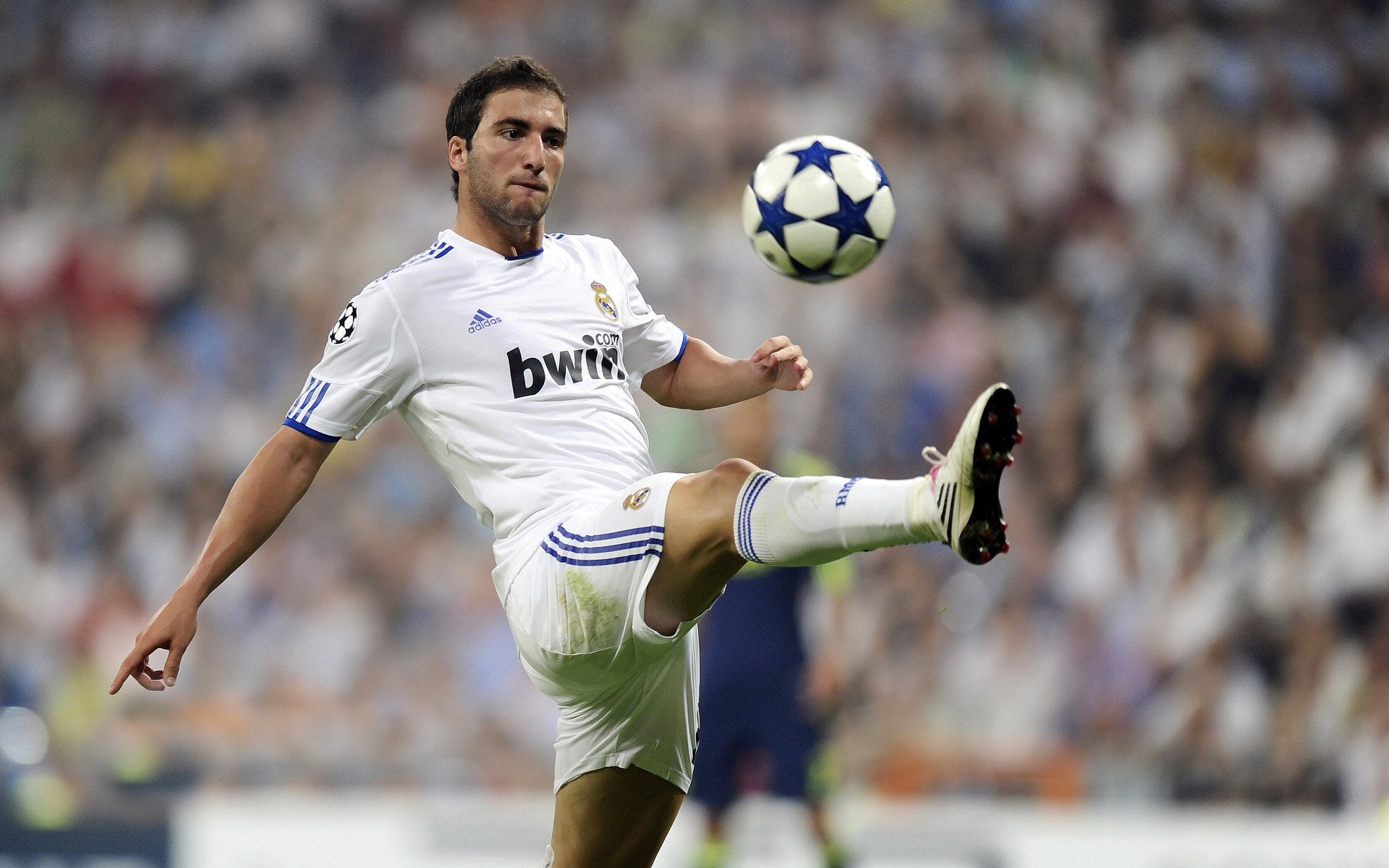 【丁俊晖夺冠】中国英雄再创辉煌，赛事现场欢呼不断，丁俊晖最有含量的冠军