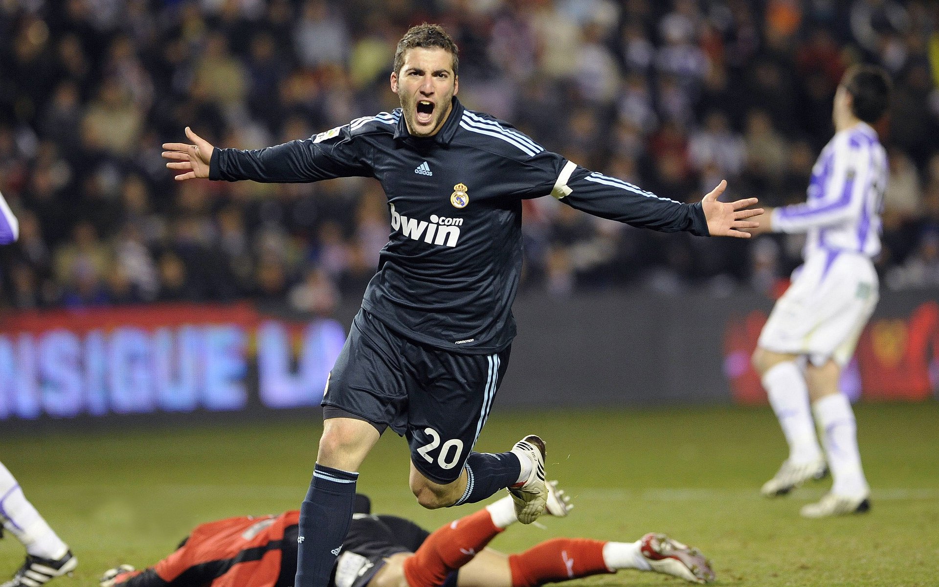 西甲精彩瞬间，球员谈现场氛围，西甲联赛球星